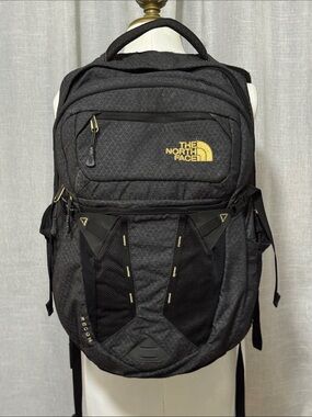 tumi alpha bravo esports pro backpack 17